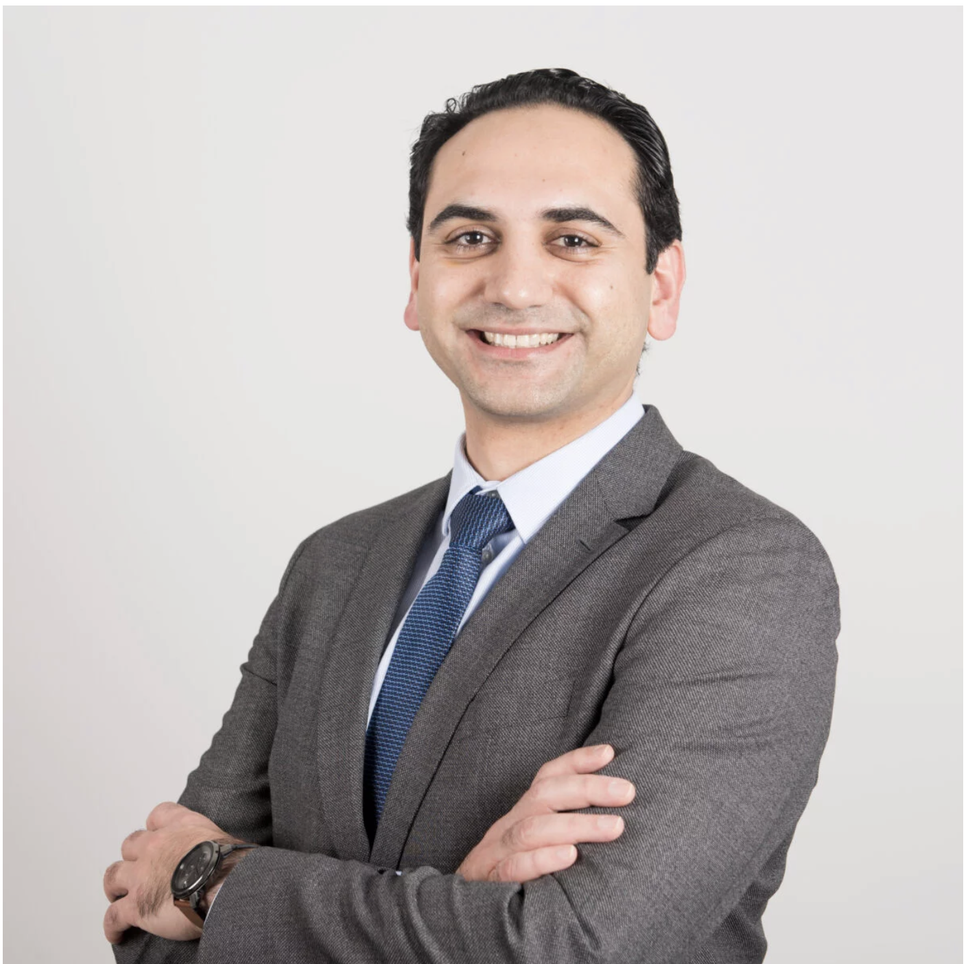 Dr. Navid Pooyan
